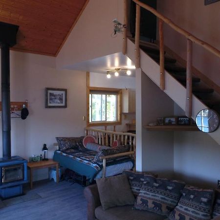 Yellow Dog Lodge, Inc. Yellowknife Ngoại thất bức ảnh